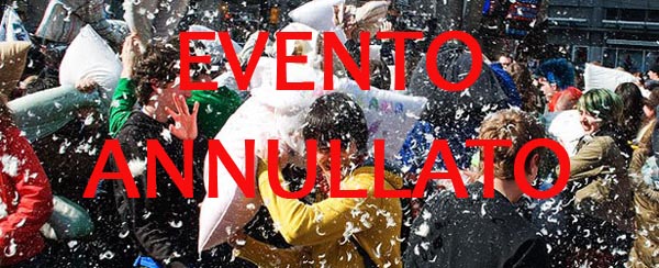 Un evento unico per Angri: la guerra dei cuscini (PILLOW FIGHT) sabato 6 aprile 2013